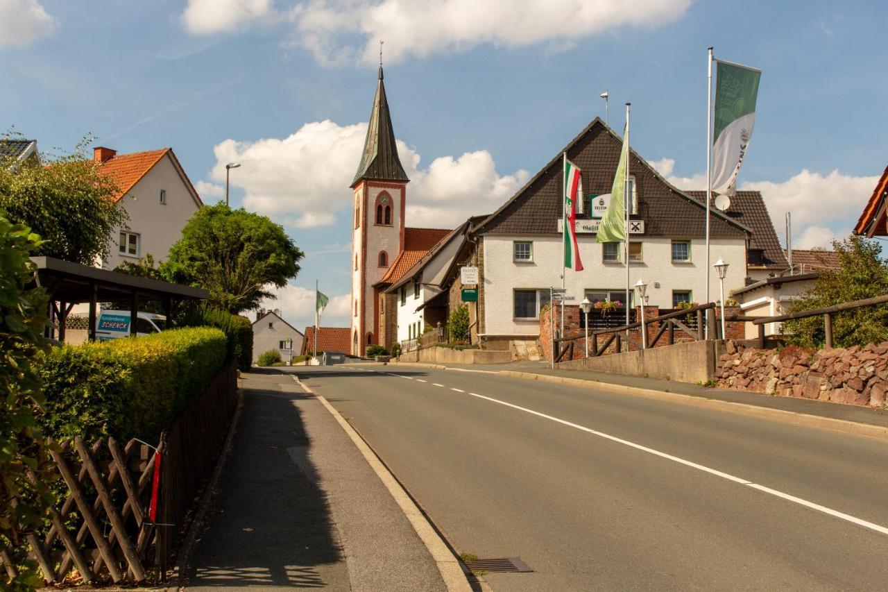 Hotel Landgasthof Hoelzer Fröndenberg Buitenkant foto